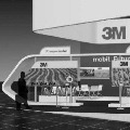 Integriert in einen stilisierten Zug nimmt 3M als Innovationspartner der Deutschen Bahn und ihrer Zulieferer drei Megatrends in den Fokus: den Klimawandel bzw. die Verknappung der Ressourcen, den demographischen Wandel und die Urbanisierung. Foto: 3M